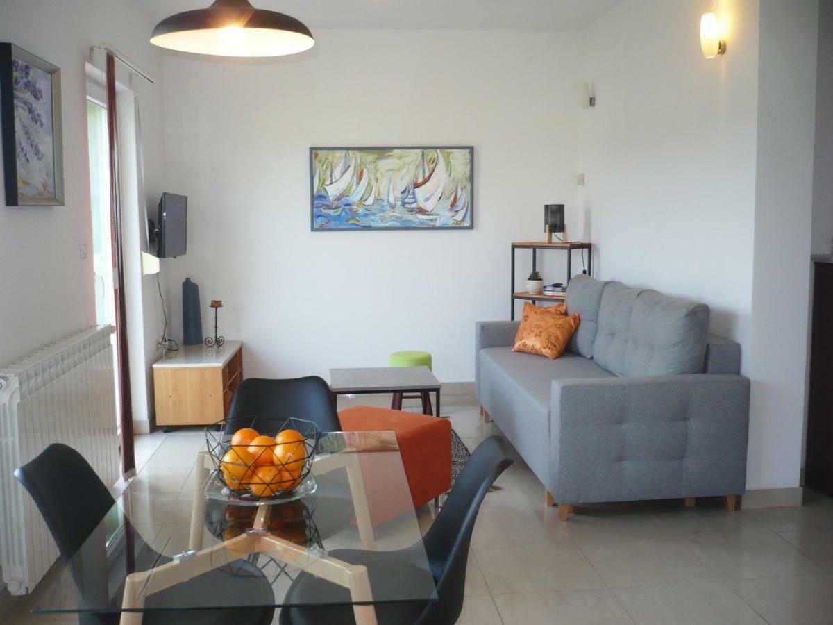 Apartments Karmen Пула Екстер'єр фото